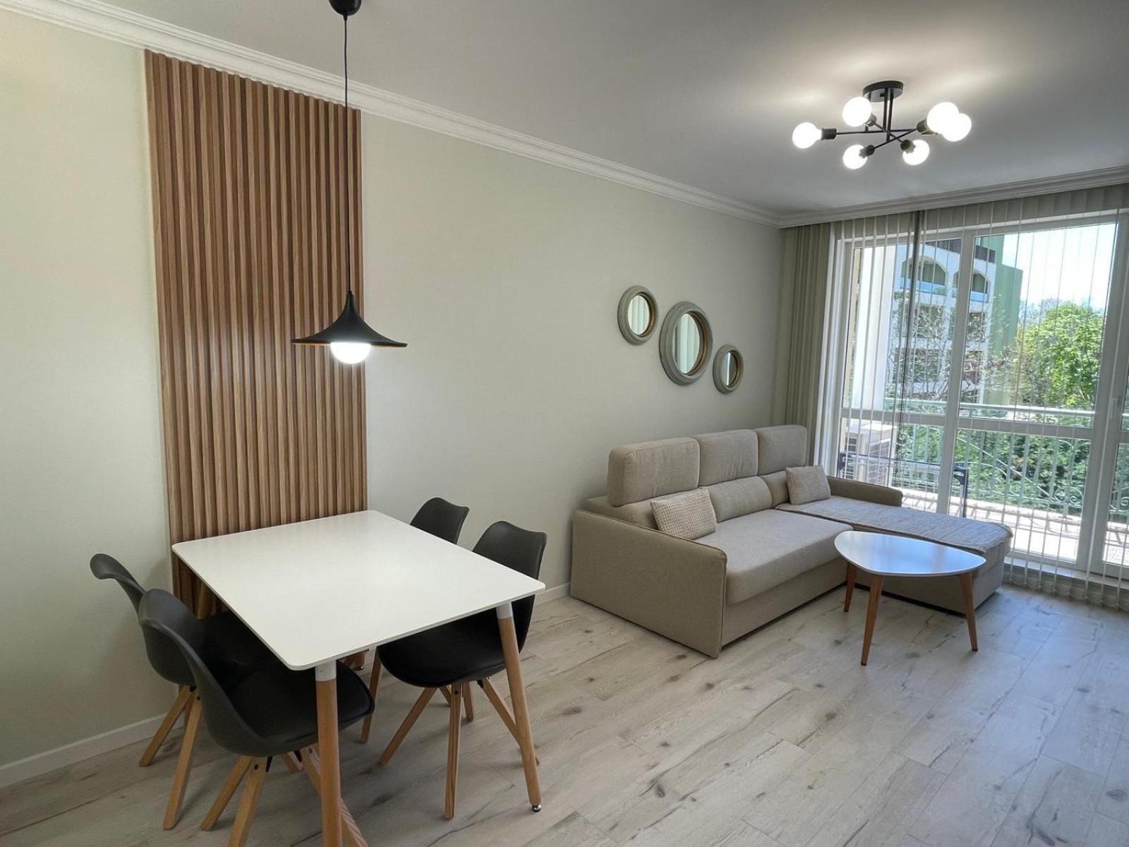 Apartcomplex Splendid 산콘스탄틴앤헬레나 외부 사진