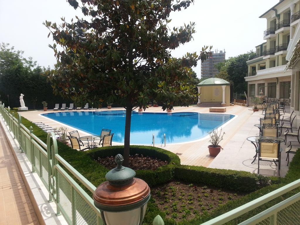 Apartcomplex Splendid 산콘스탄틴앤헬레나 외부 사진