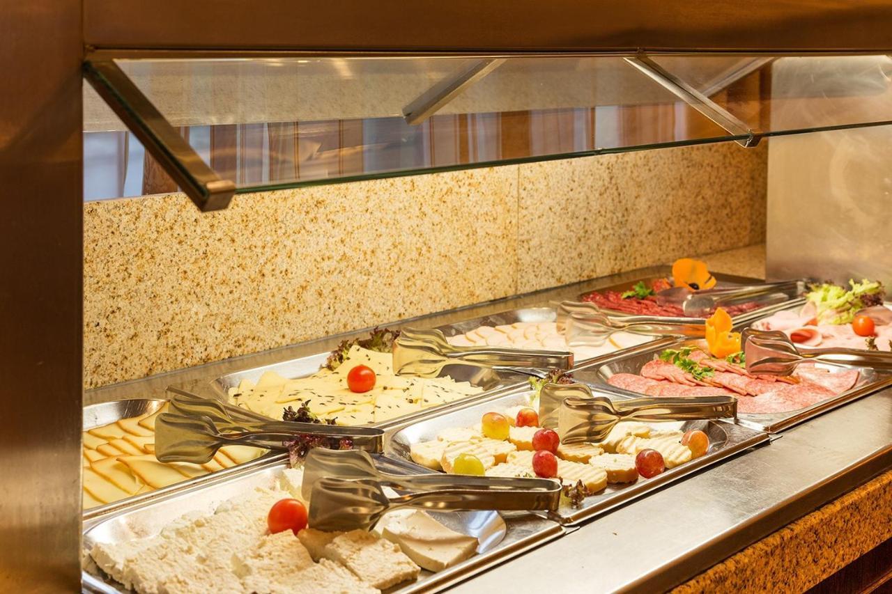 Apartcomplex Splendid 산콘스탄틴앤헬레나 외부 사진